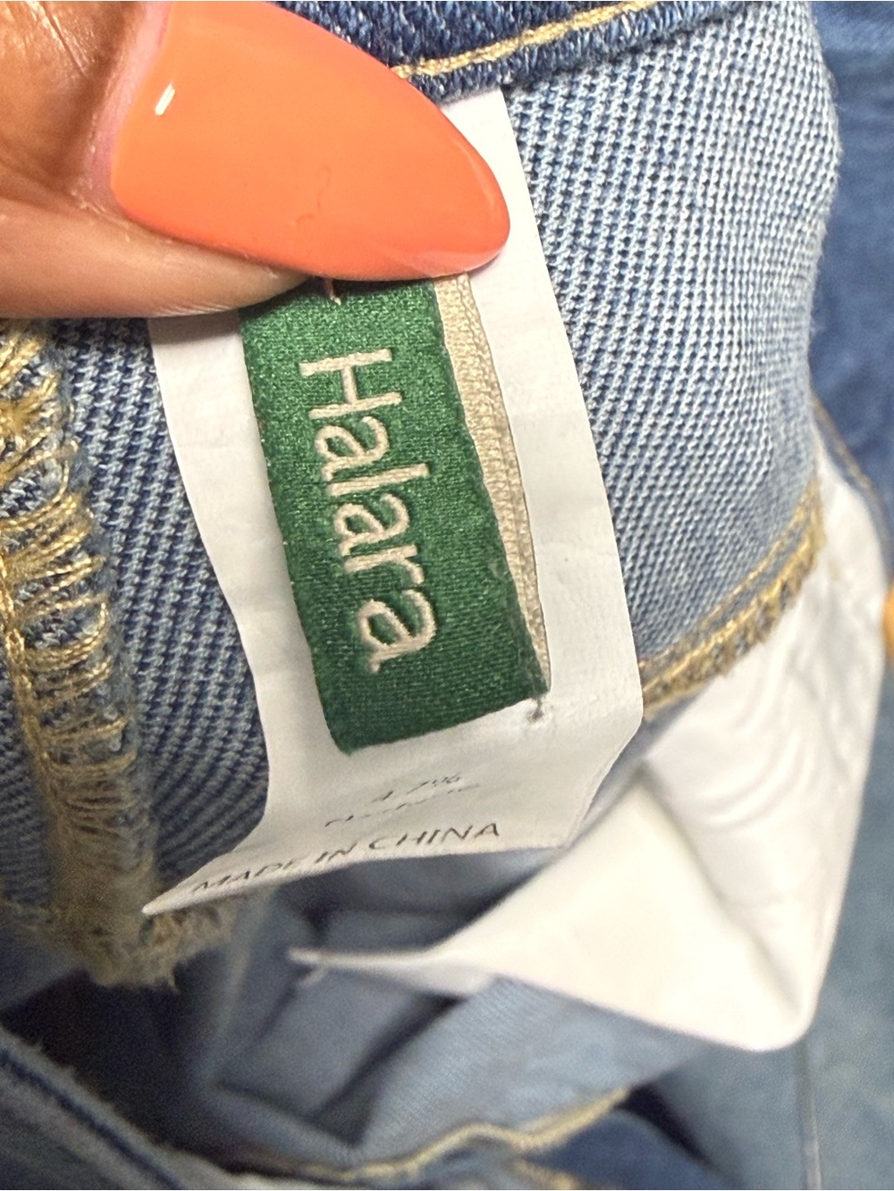 HALARA Stretch Boyfriend Jeans in Blue - Picture 5 of 6